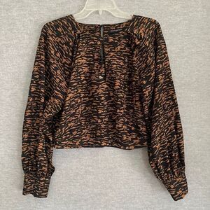 Banana Republic Keyhole Cropped Top Womens Small Bishop Sleeve Exotic Mob Wife